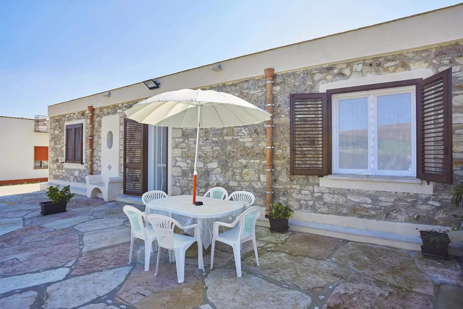 Casale Sammartano Apartments Ummari エクステリア 写真